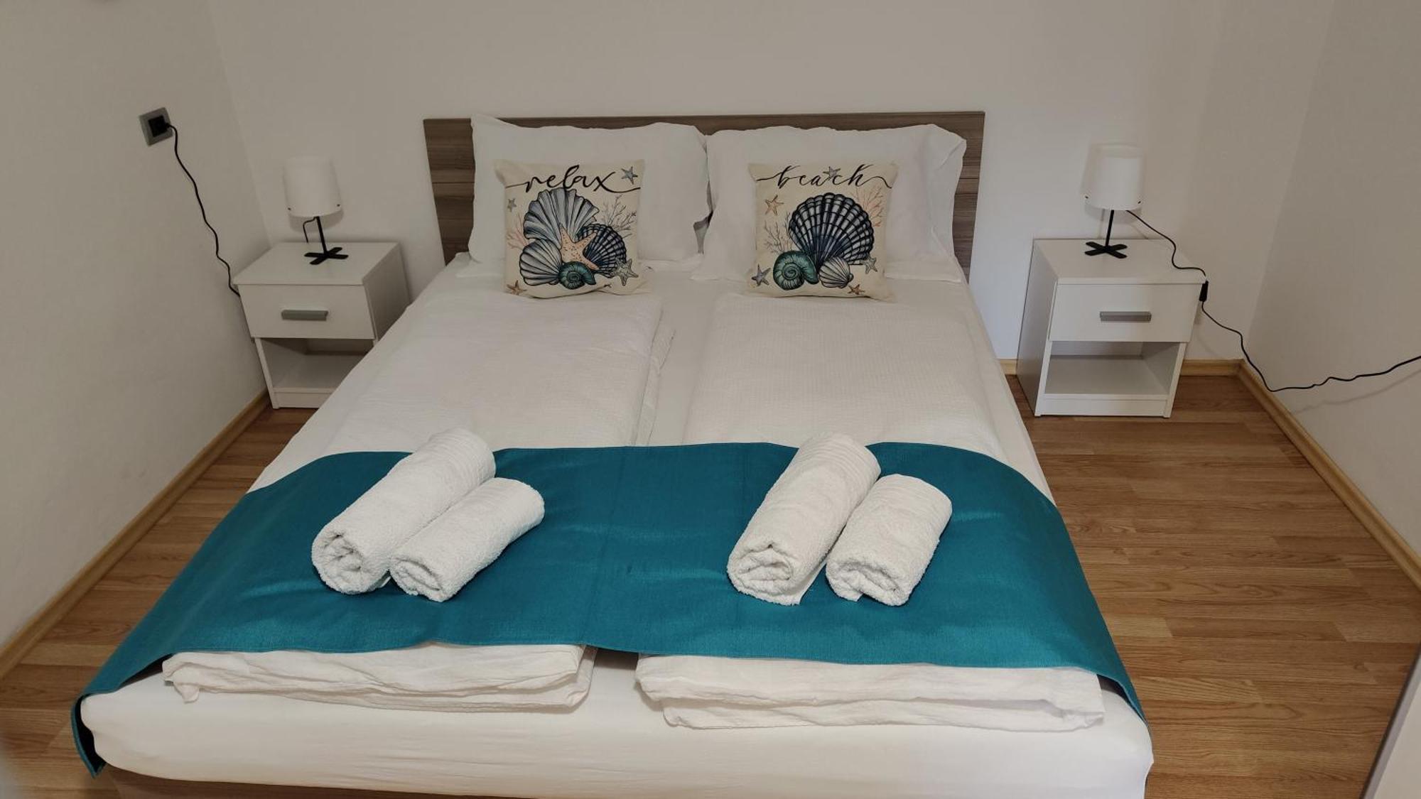 Apartma Apollonio Črni Kal エクステリア 写真